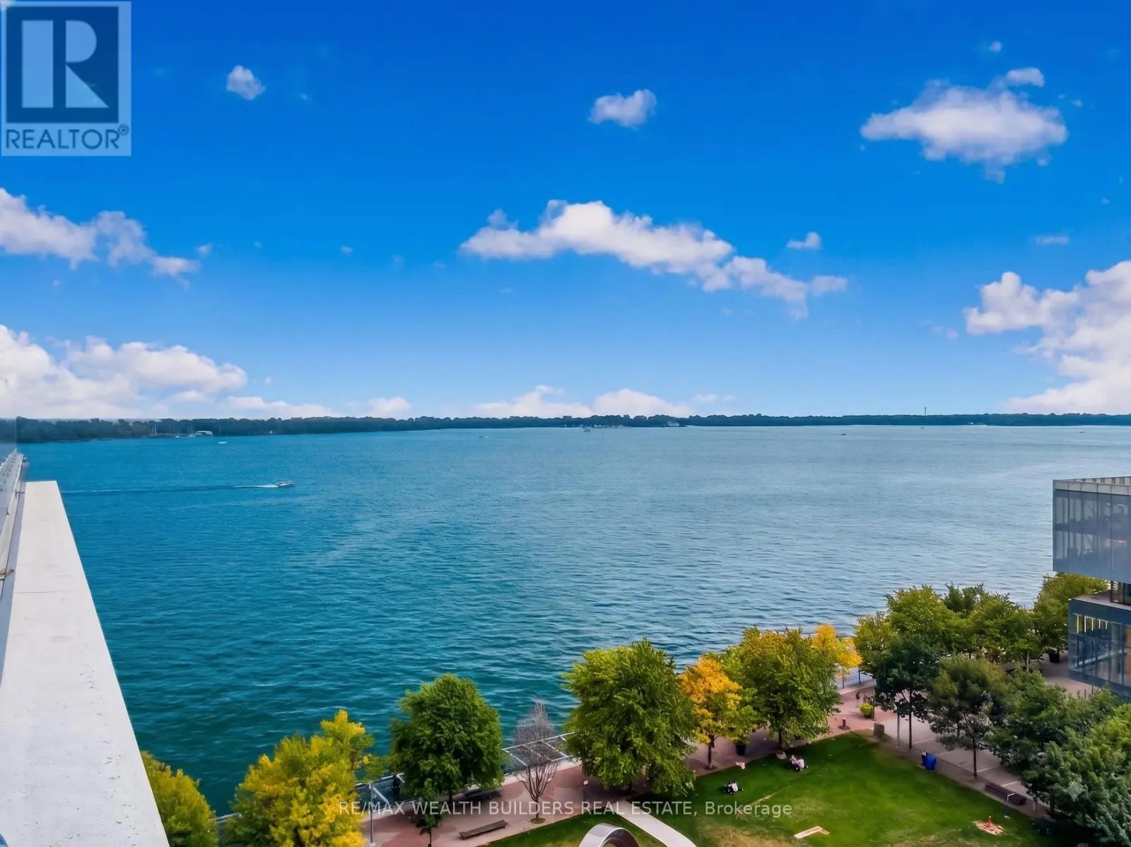 1133 - 15 MERCHANTS WHARF WAY