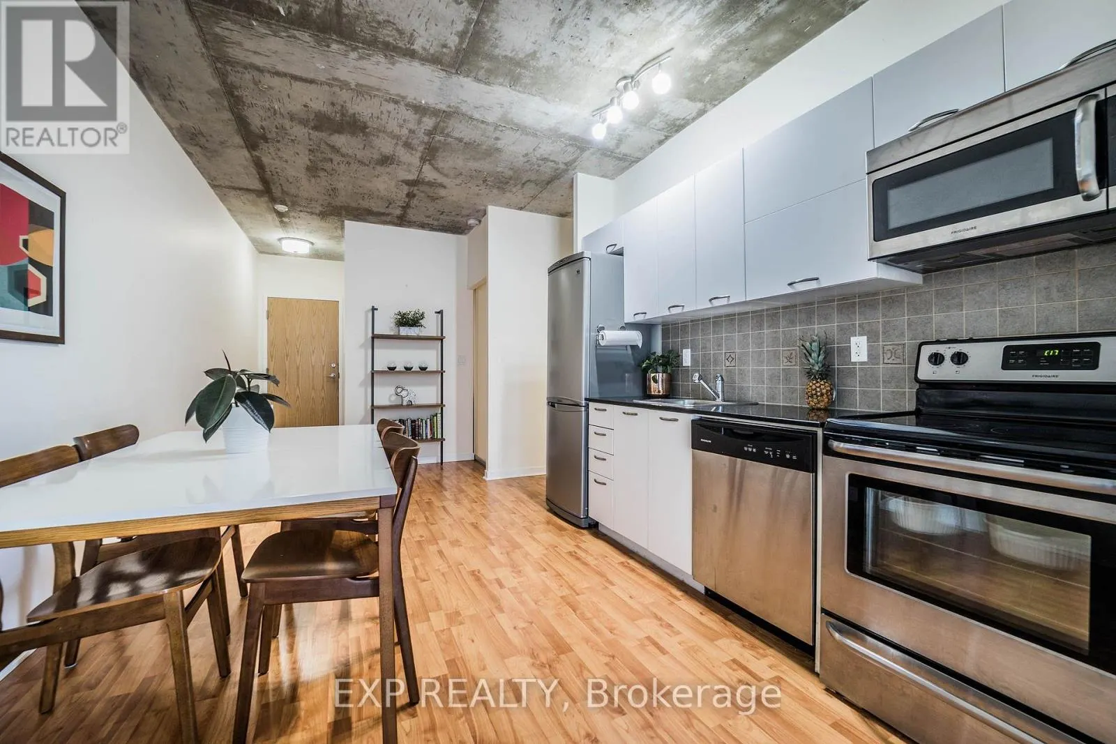 403 - 150 SUDBURY STREET