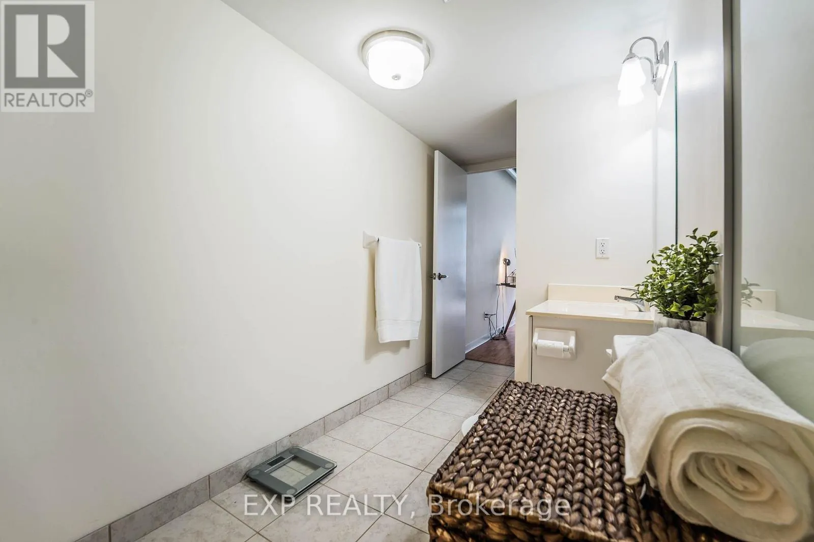 403 - 150 SUDBURY STREET