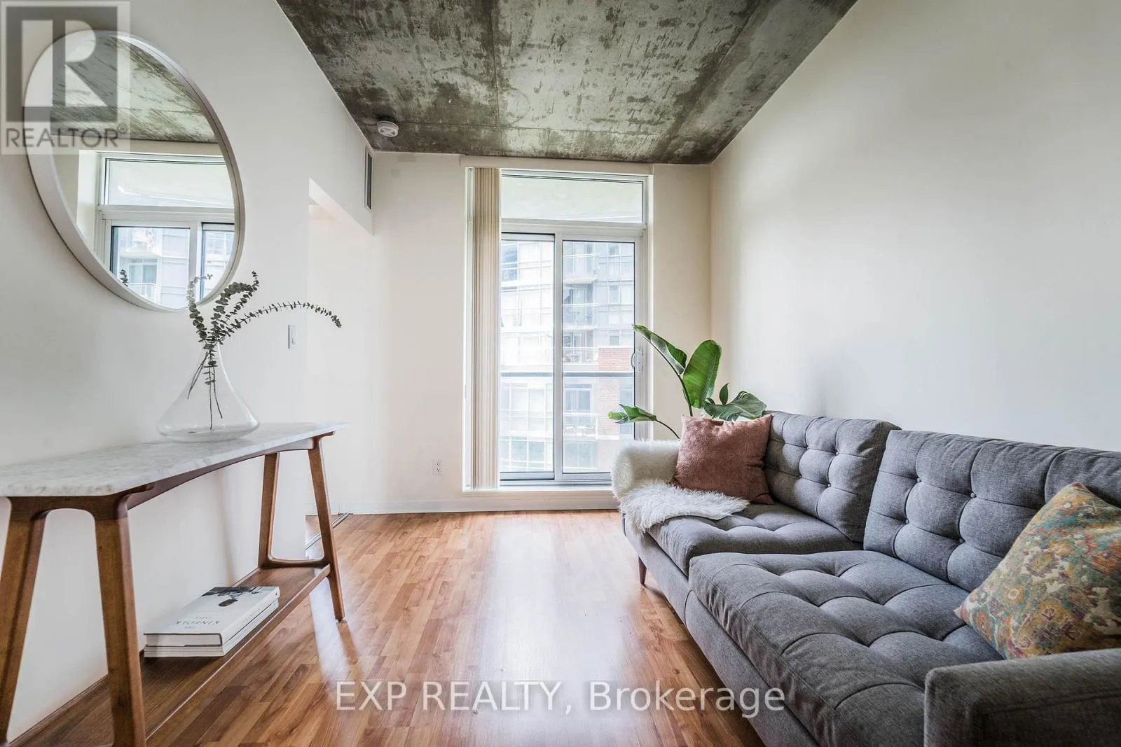403 - 150 SUDBURY STREET