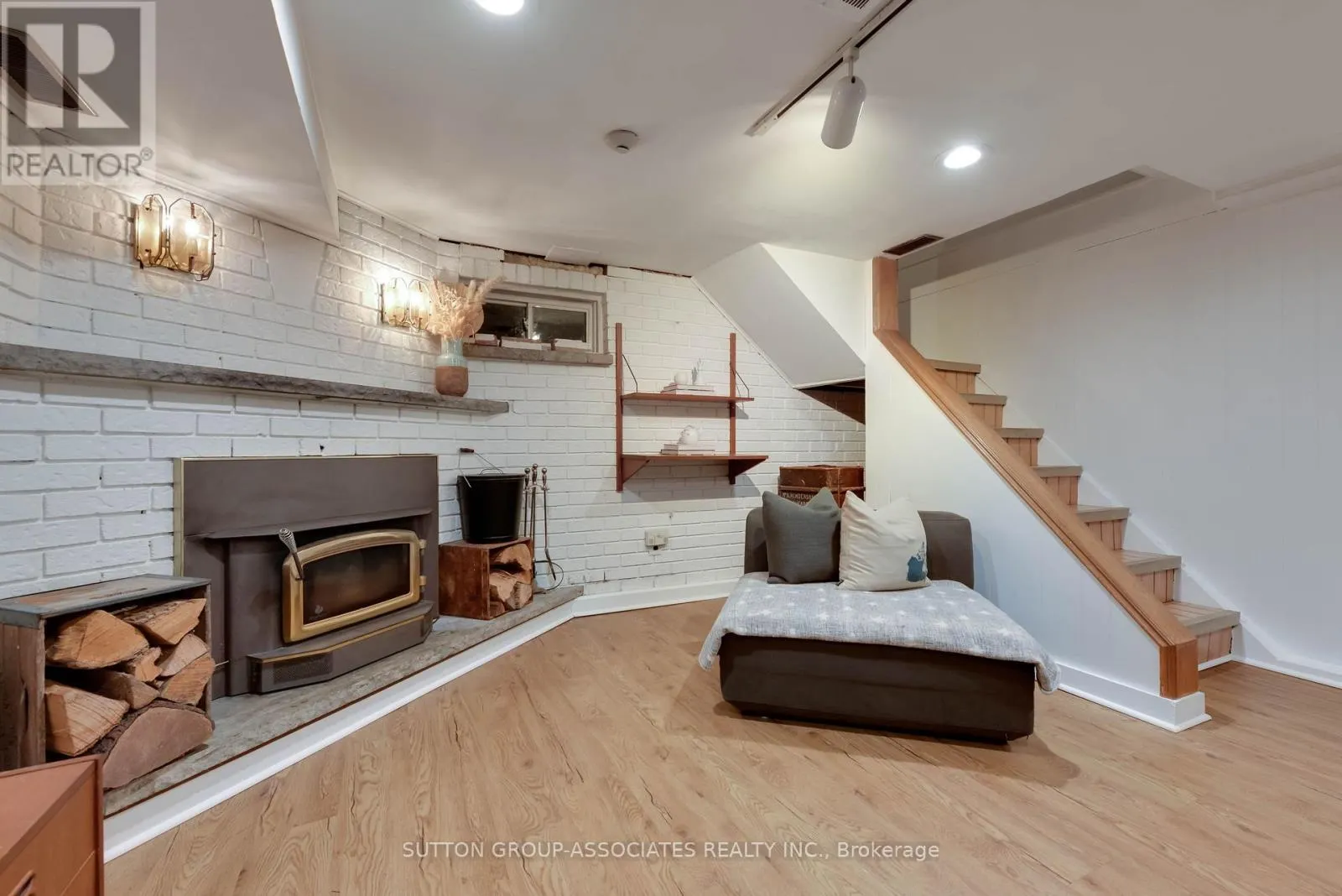 294 GLENHOLME AVENUE