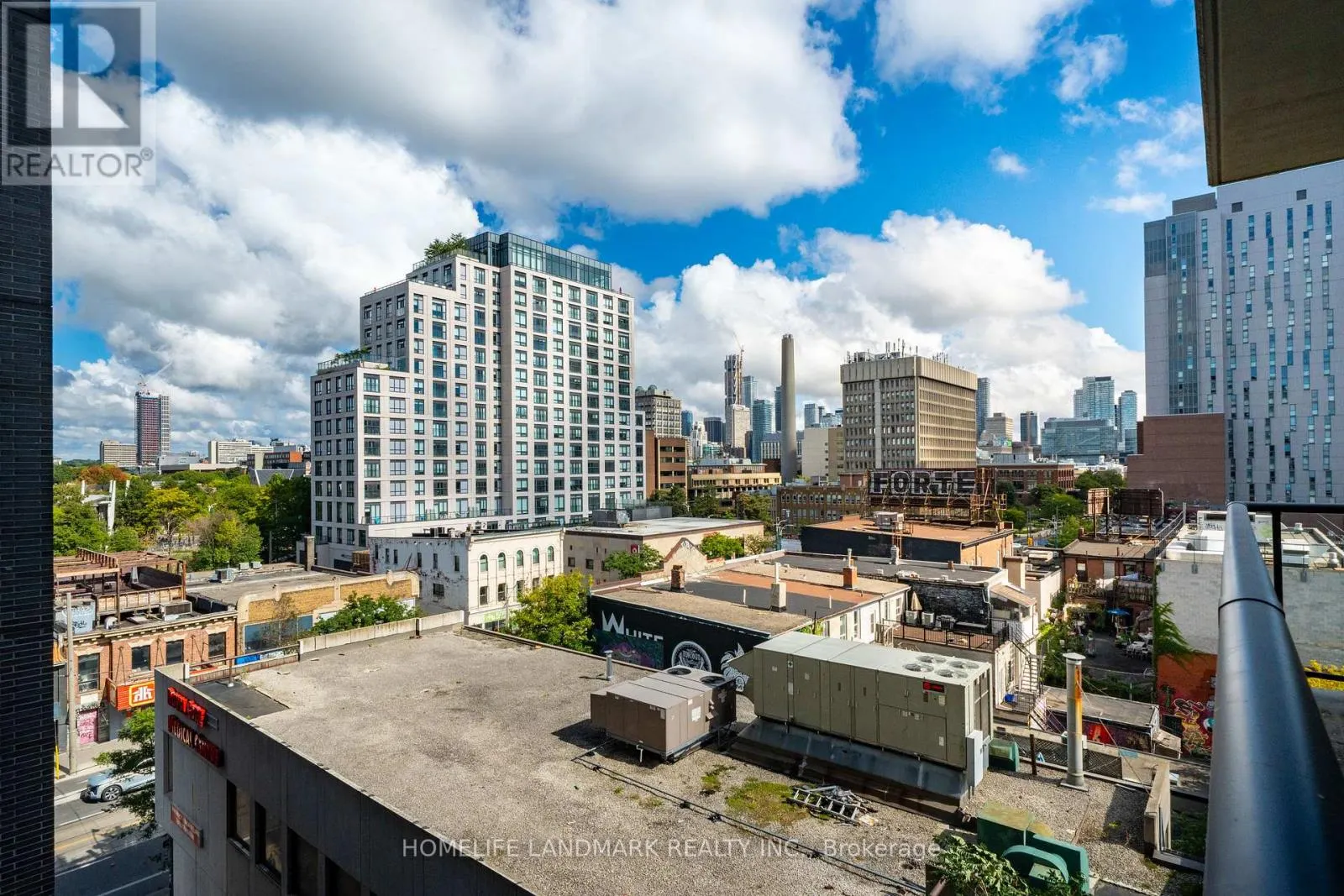 705 - 297 COLLEGE STREET
