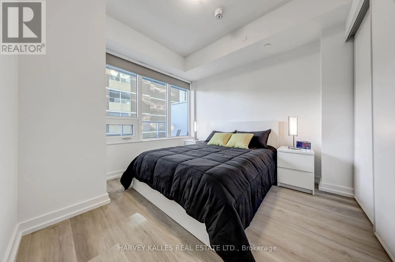 706 - 195 REDPATH AVENUE