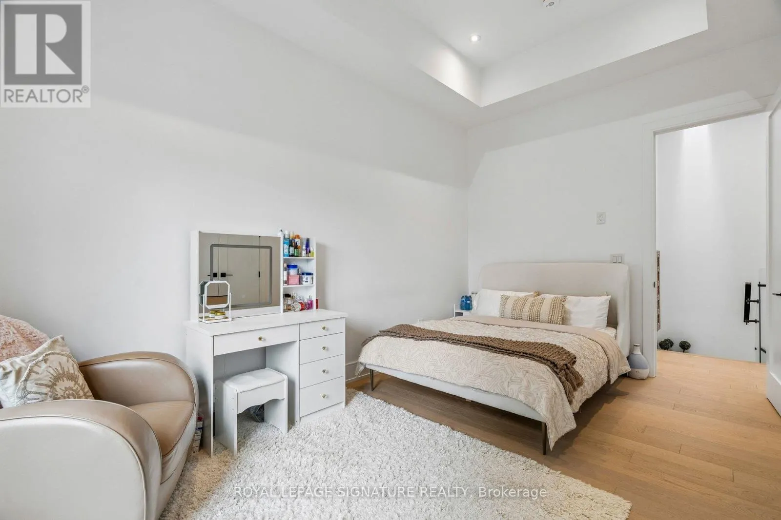 115 WHITMORE AVENUE