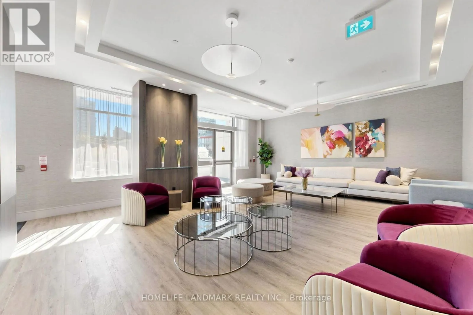207 - 75 CANTERBURY PLACE