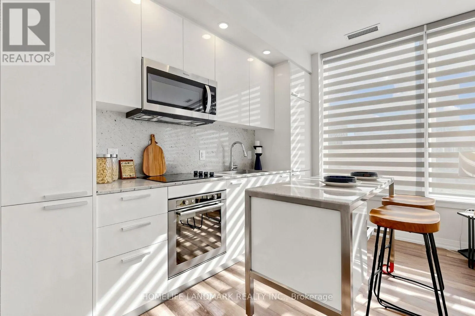 207 - 75 CANTERBURY PLACE