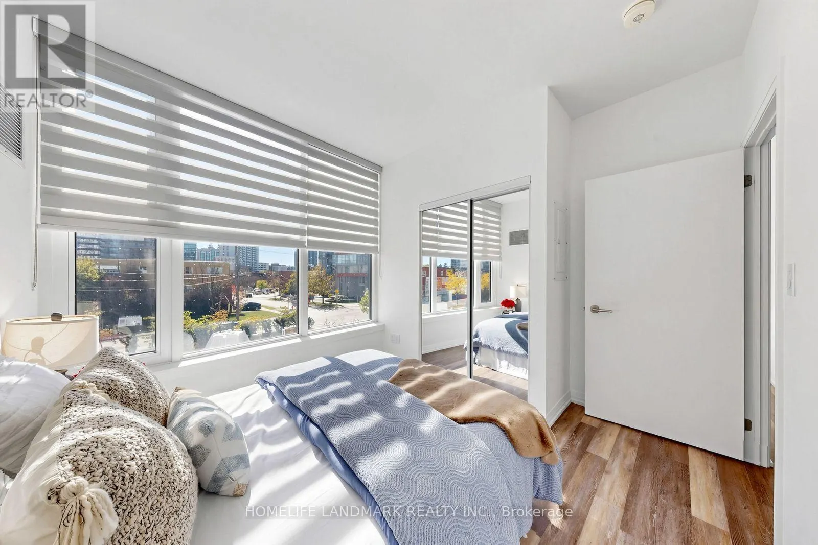 207 - 75 CANTERBURY PLACE