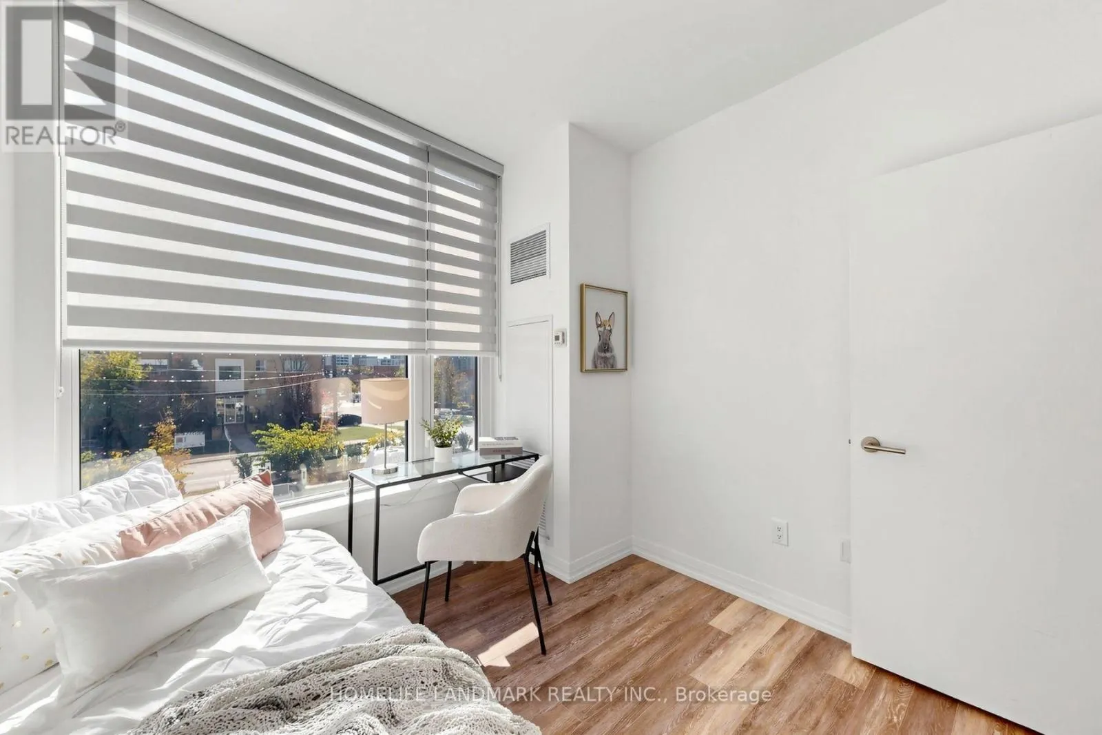 207 - 75 CANTERBURY PLACE