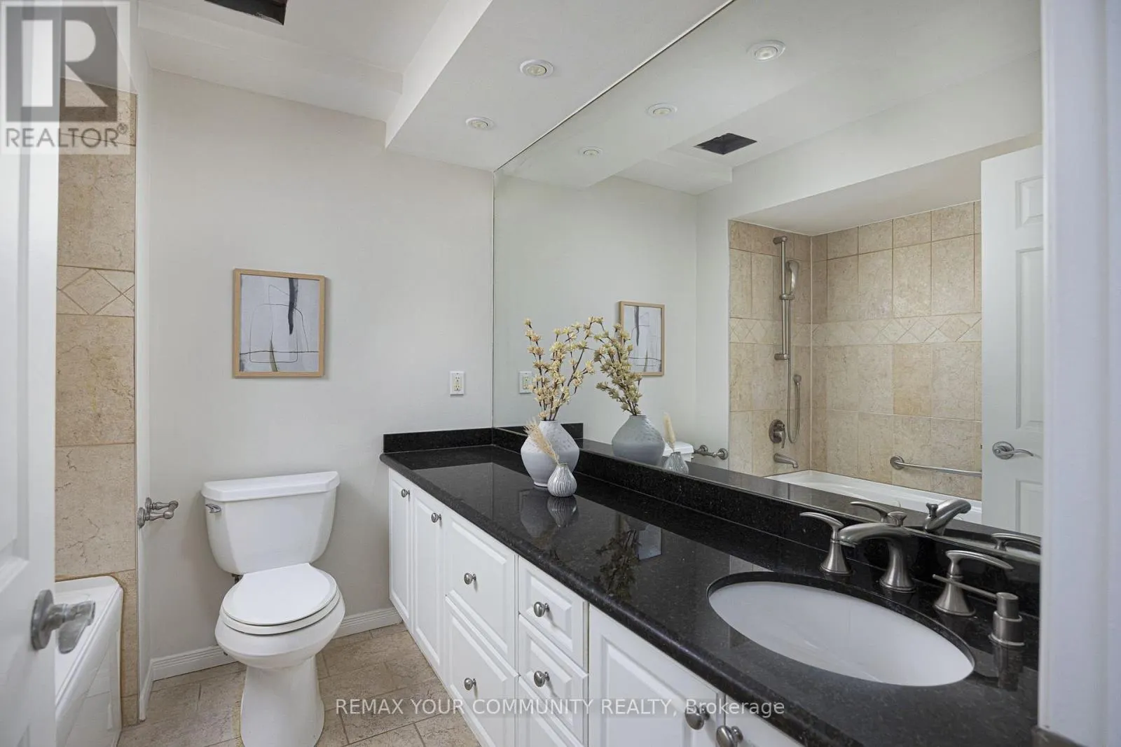 17 PORTNEUF COURT