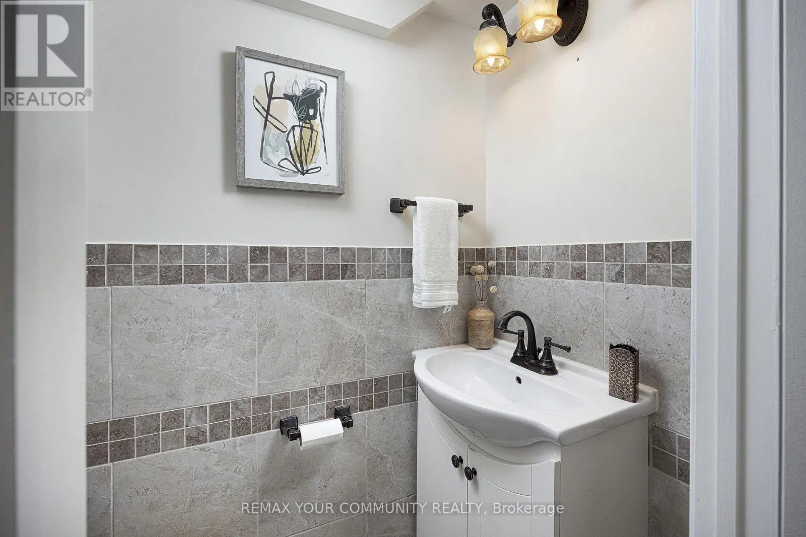 17 PORTNEUF COURT