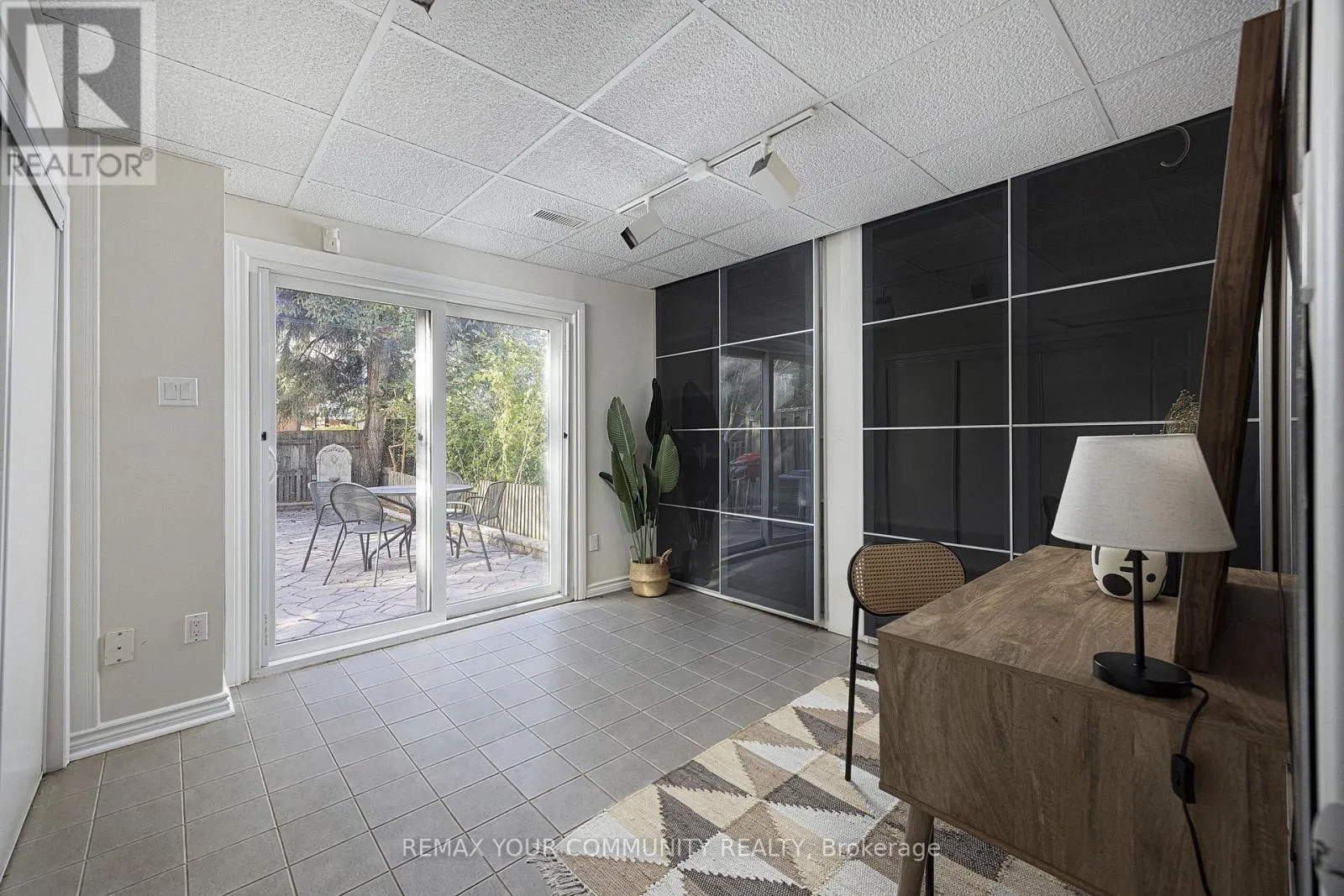 17 PORTNEUF COURT