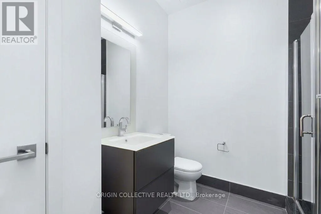 405 - 111 ST CLAIR AVENUE W