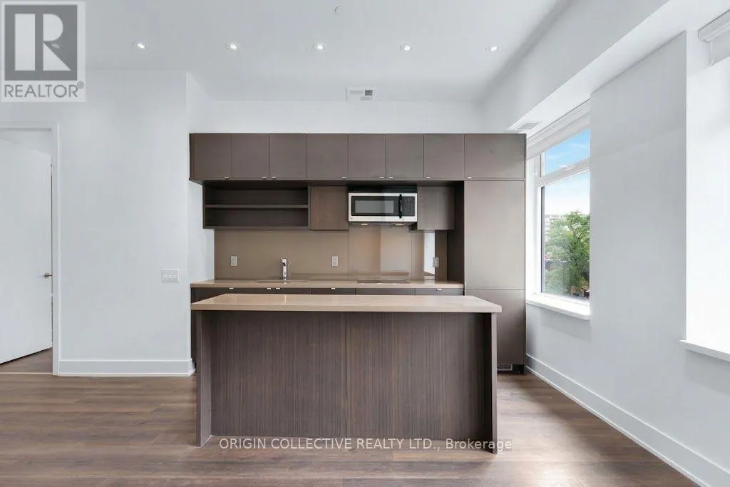 405 - 111 ST CLAIR AVENUE W