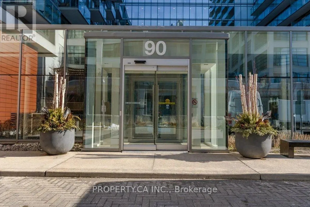 902 - 90 STADIUM ROAD