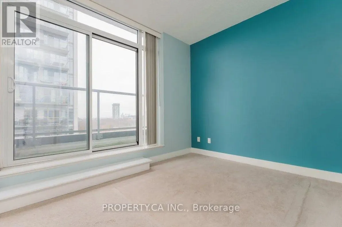 902 - 90 STADIUM ROAD