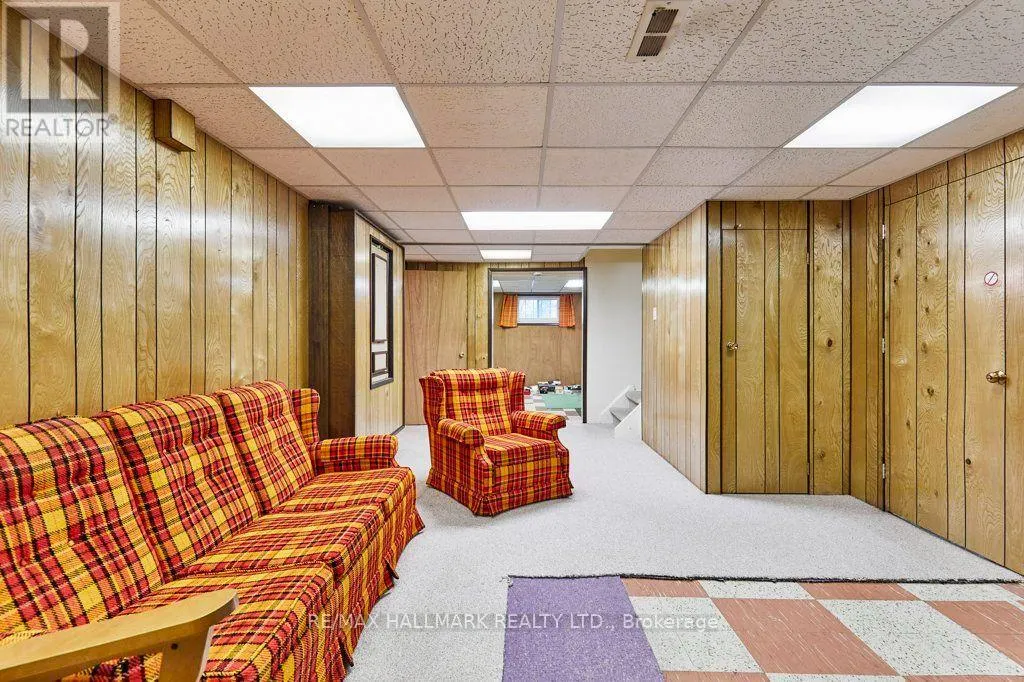 11 FELDBAR COURT