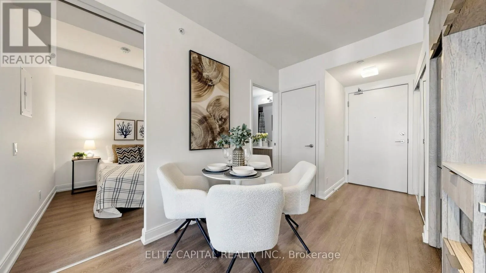 4612 - 181 DUNDAS STREET E