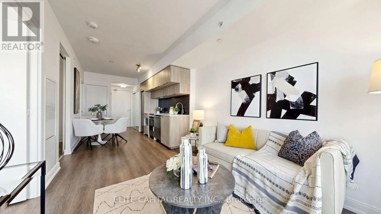 4612 - 181 DUNDAS STREET E