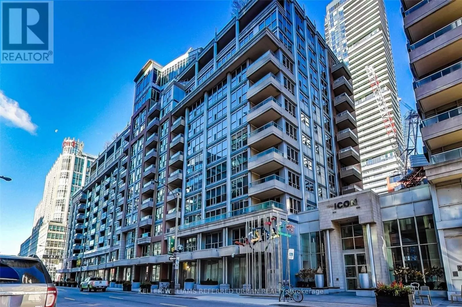 339 - 250 WELLINGTON STREET W