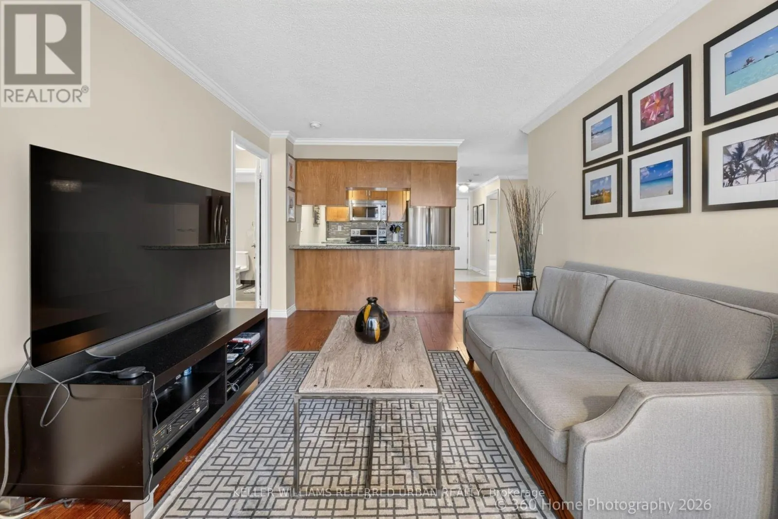 339 - 250 WELLINGTON STREET W