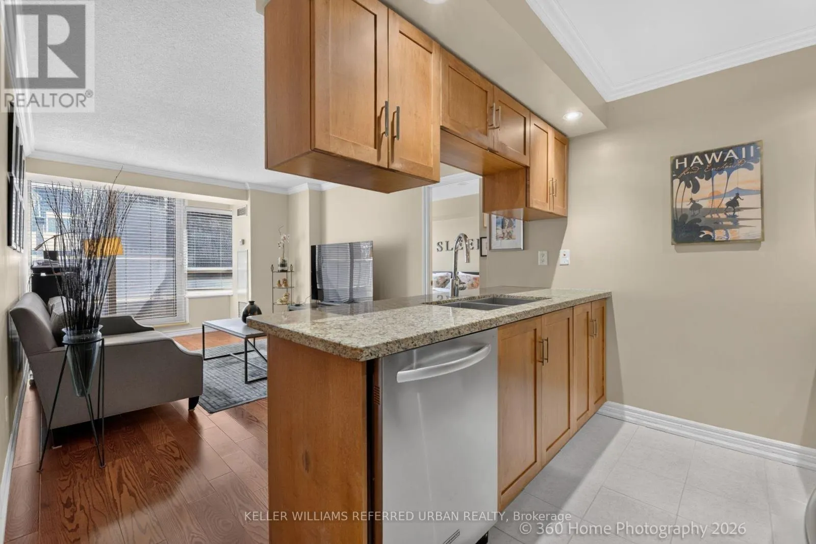 339 - 250 WELLINGTON STREET W