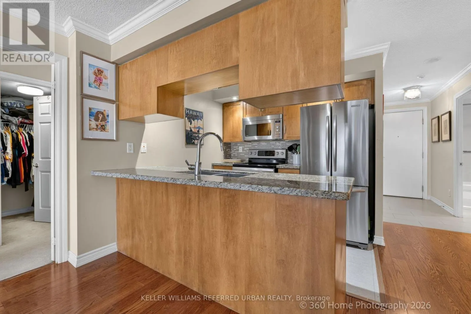 339 - 250 WELLINGTON STREET W