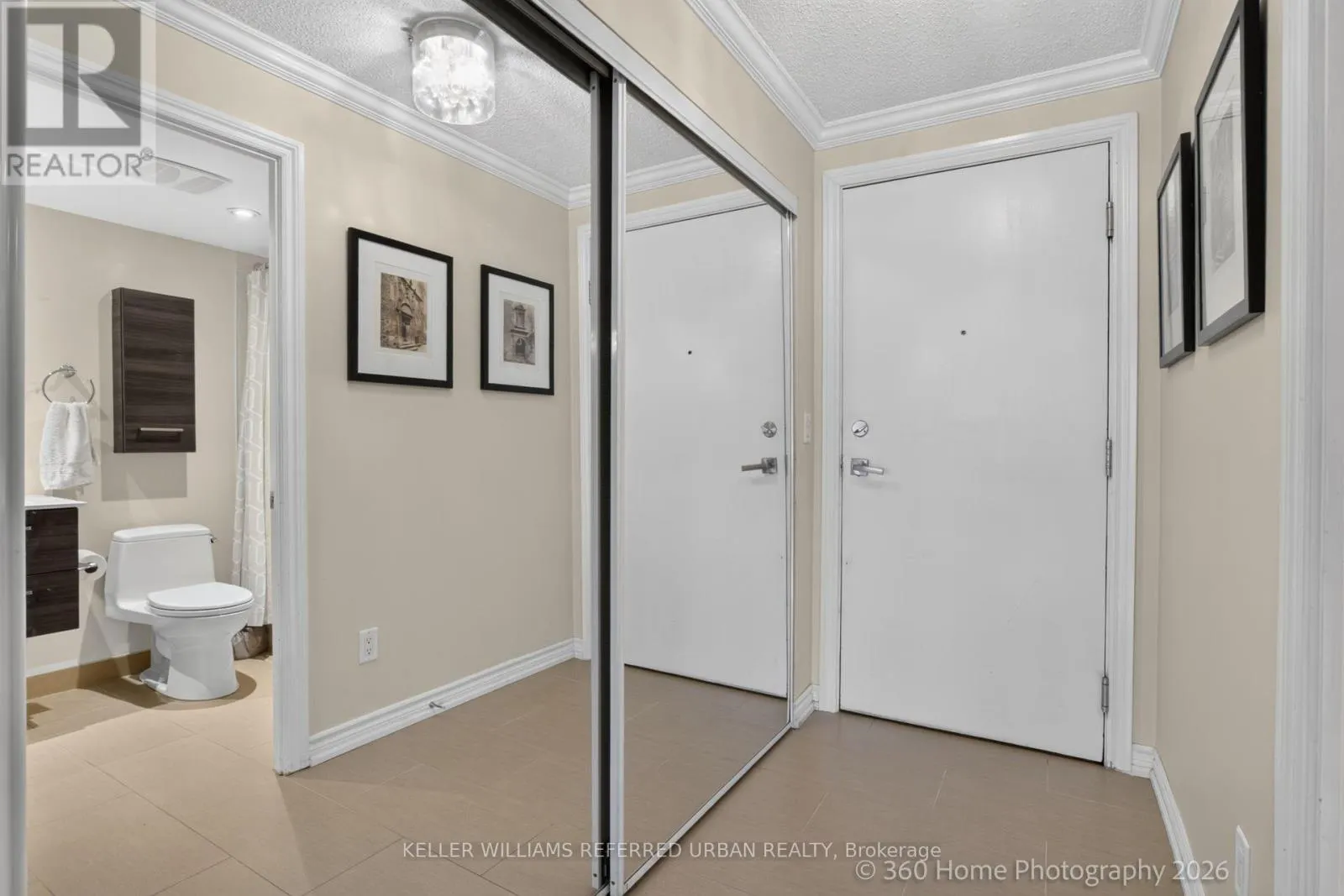 339 - 250 WELLINGTON STREET W