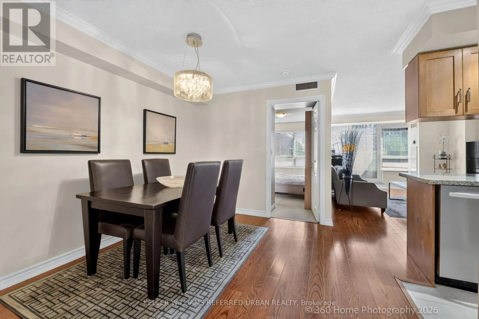 339 - 250 WELLINGTON STREET W