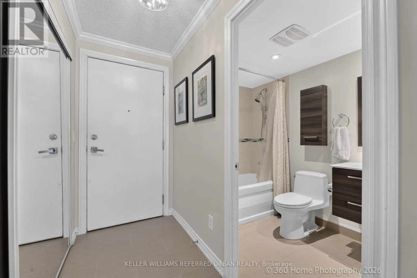 339 - 250 WELLINGTON STREET W