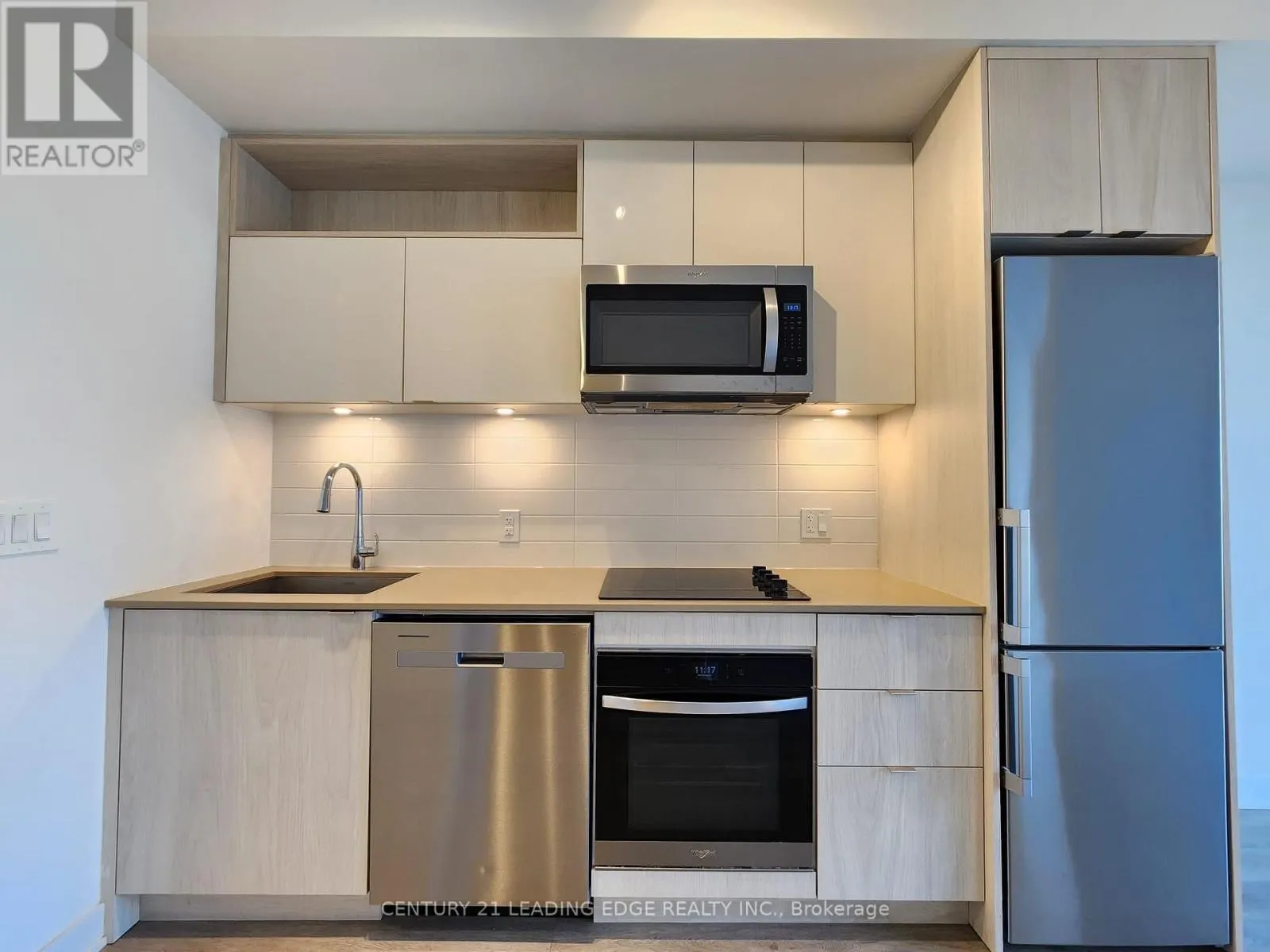 565 - 135 LOWER SHERBOURNE STREET