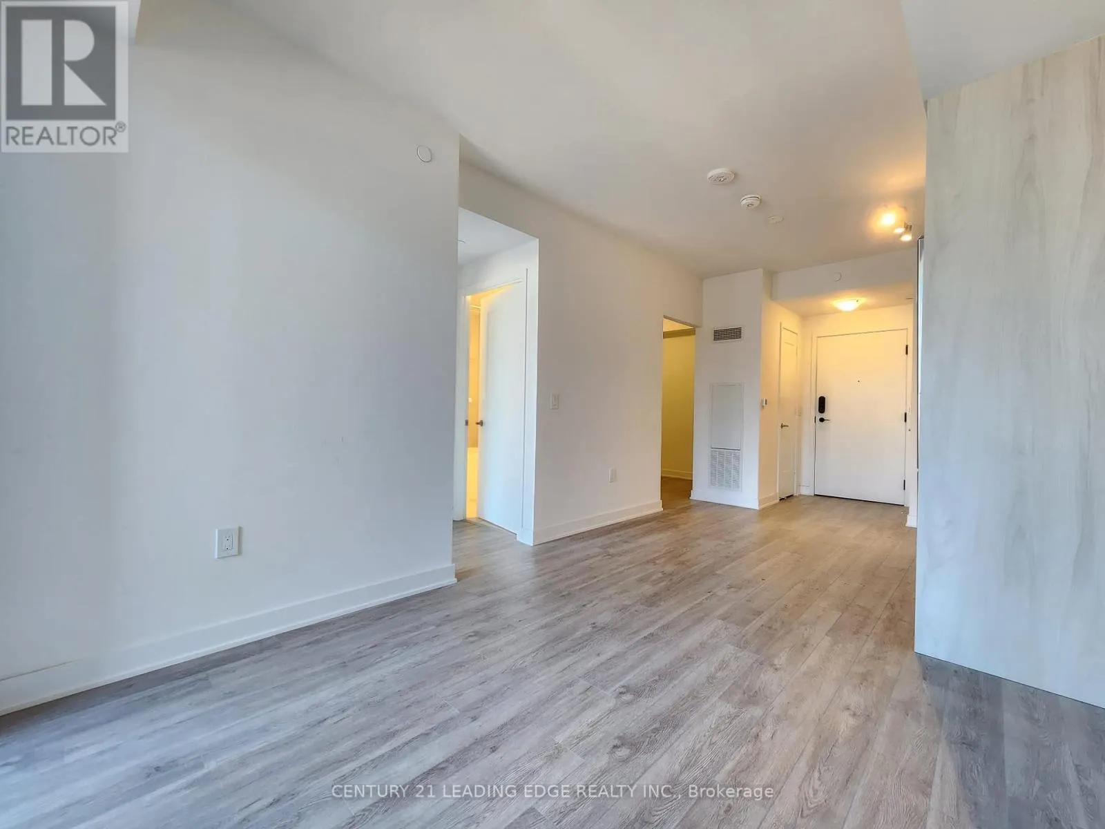 565 - 135 LOWER SHERBOURNE STREET
