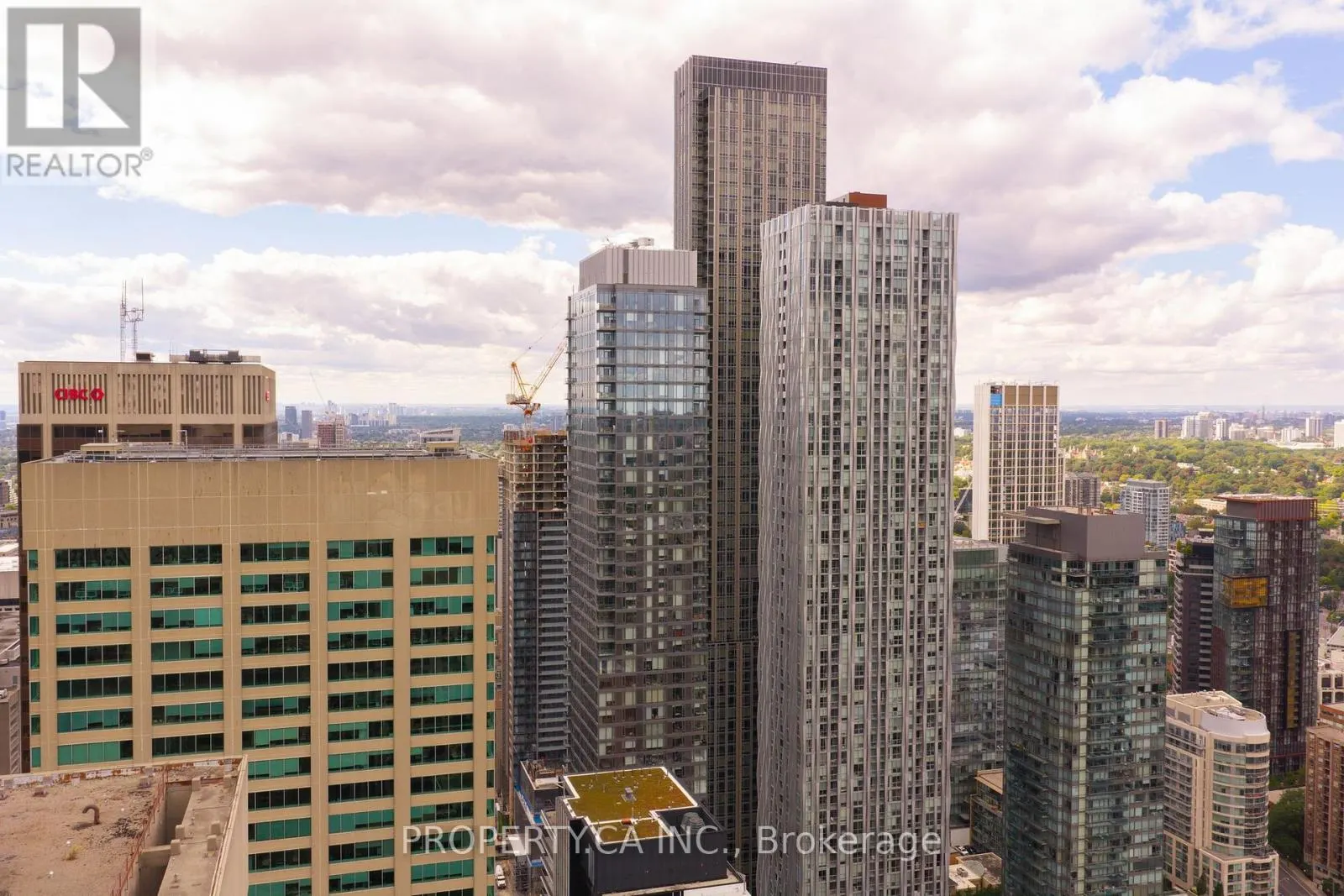 5104 - 8 CUMBERLAND STREET