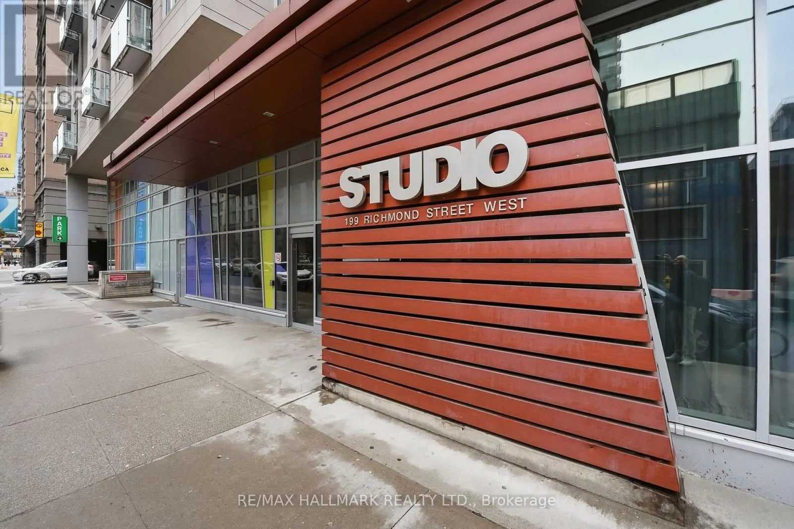 PH101 - 199 RICHMOND STREET W