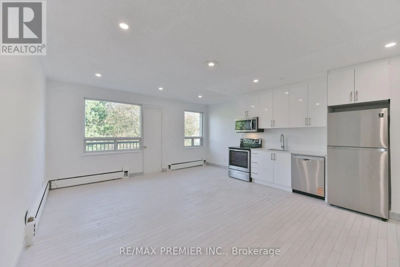 202 - 10 ELLISON AVENUE