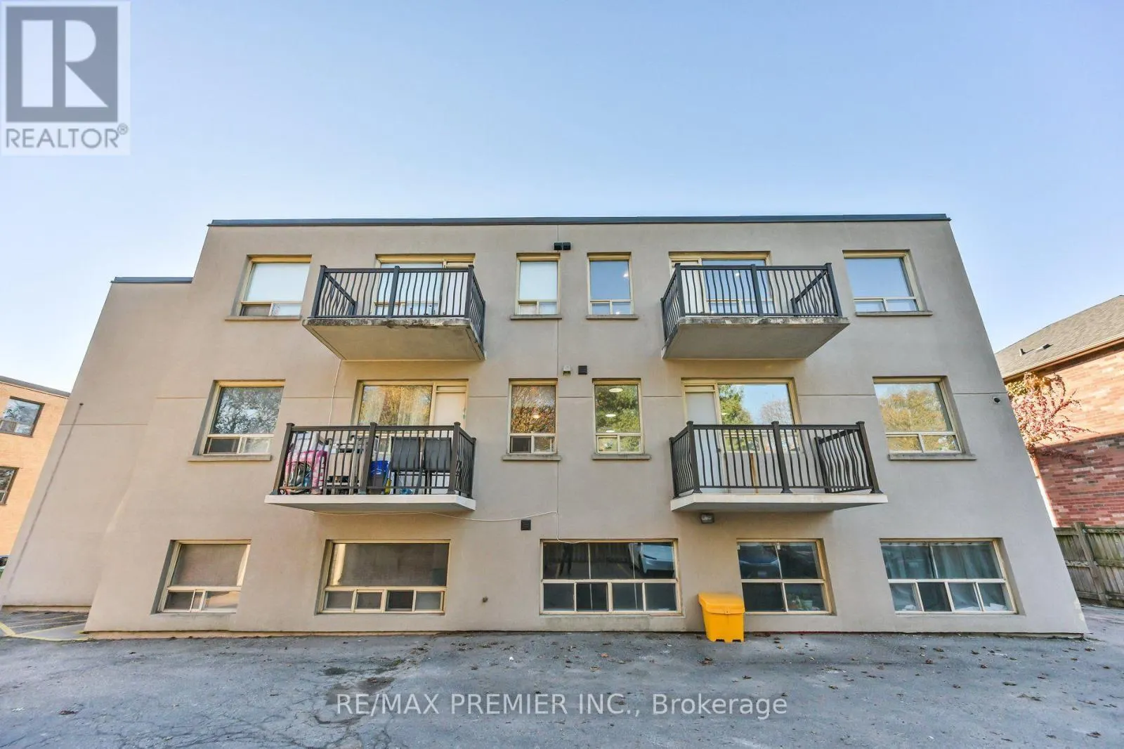202 - 10 ELLISON AVENUE