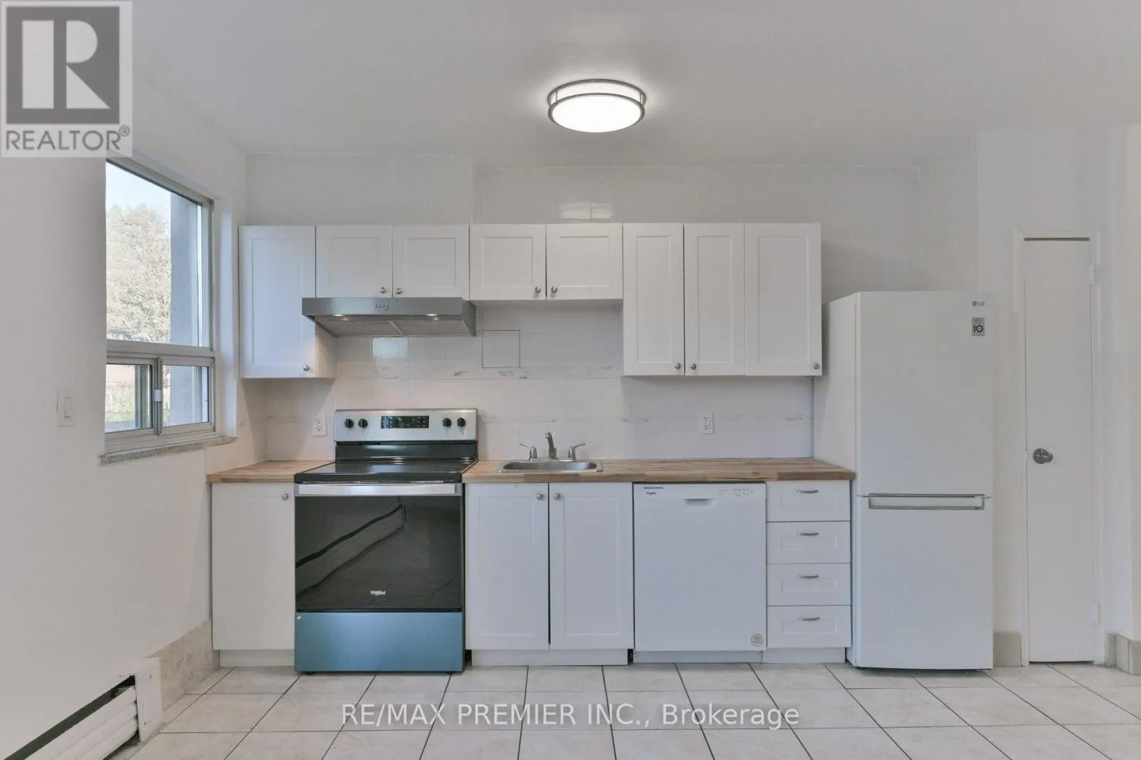 101 - 10 ELLISON AVENUE