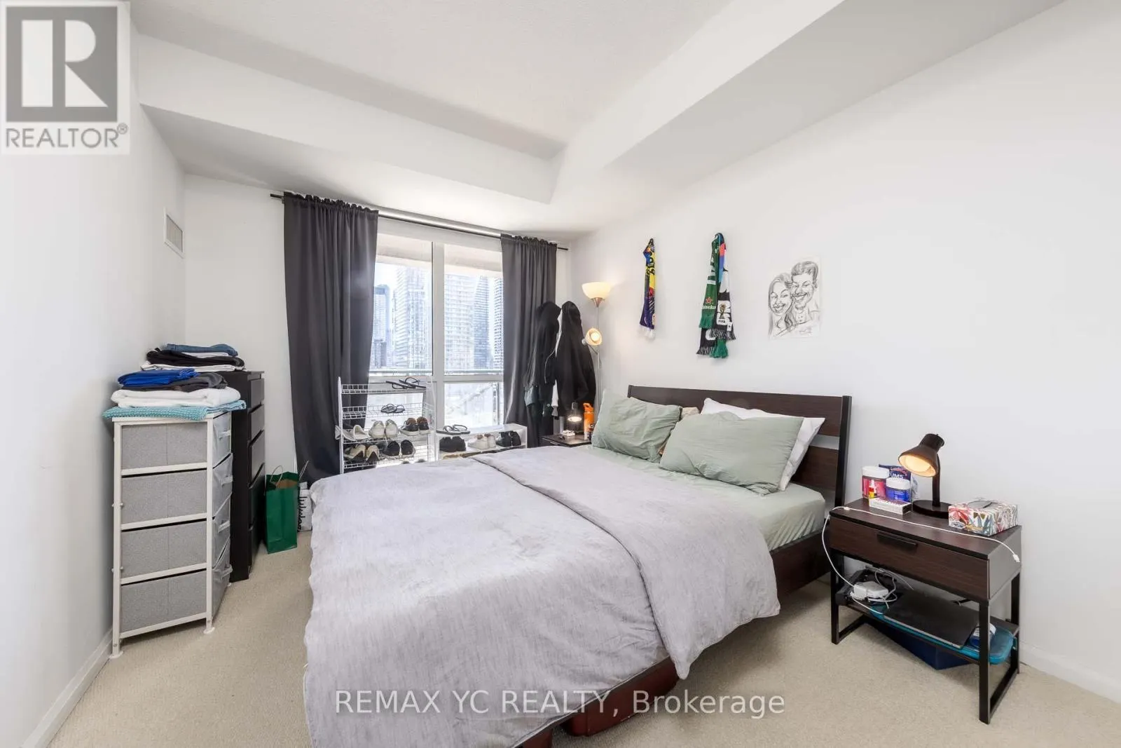 1204 - 35 HAYDEN STREET