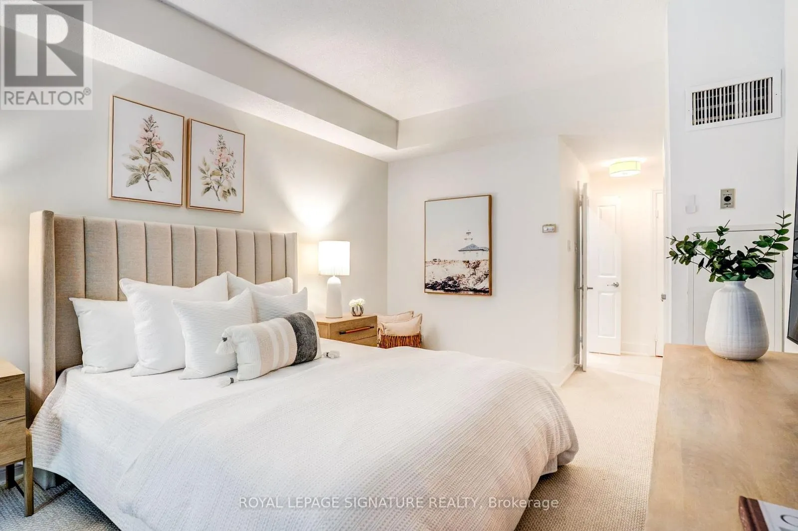 PL3 - 3800 YONGE STREET