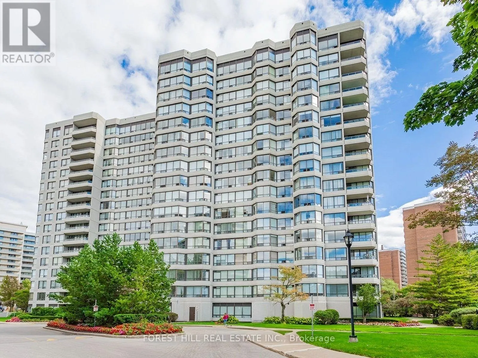 907 - 1101 STEELES AVENUE W