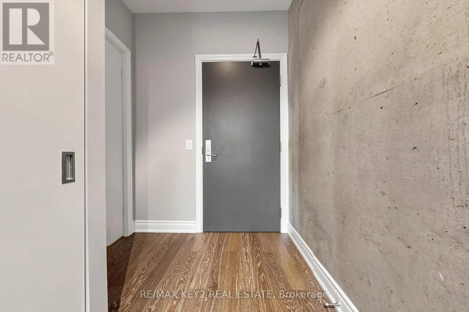 615 - 608 RICHMOND STREET W
