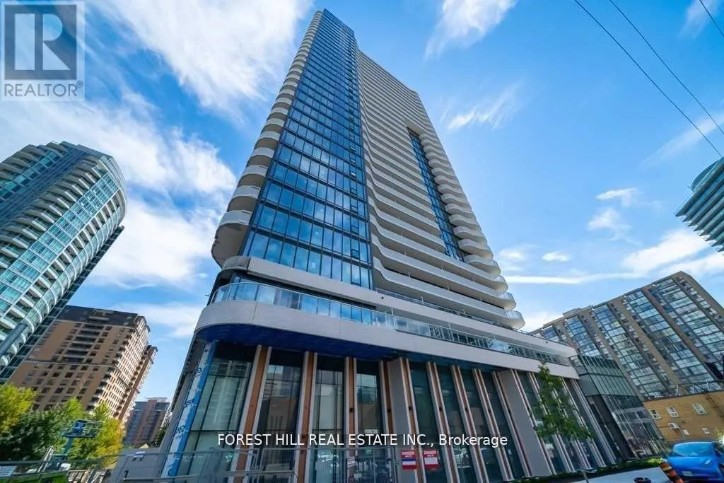 2112 - 15 HOLMES AVENUE