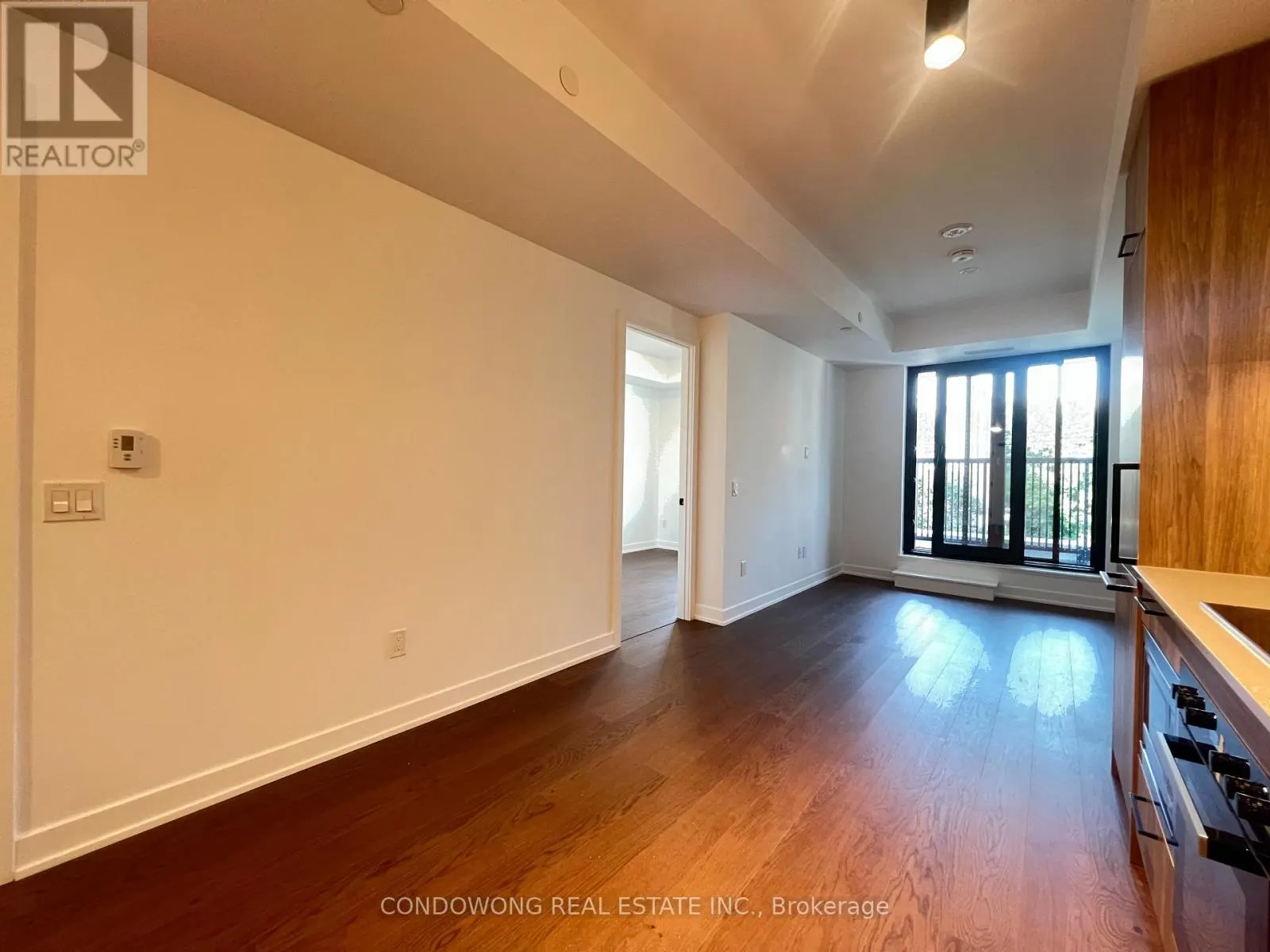 518 - 91 MONTCLAIR AVENUE