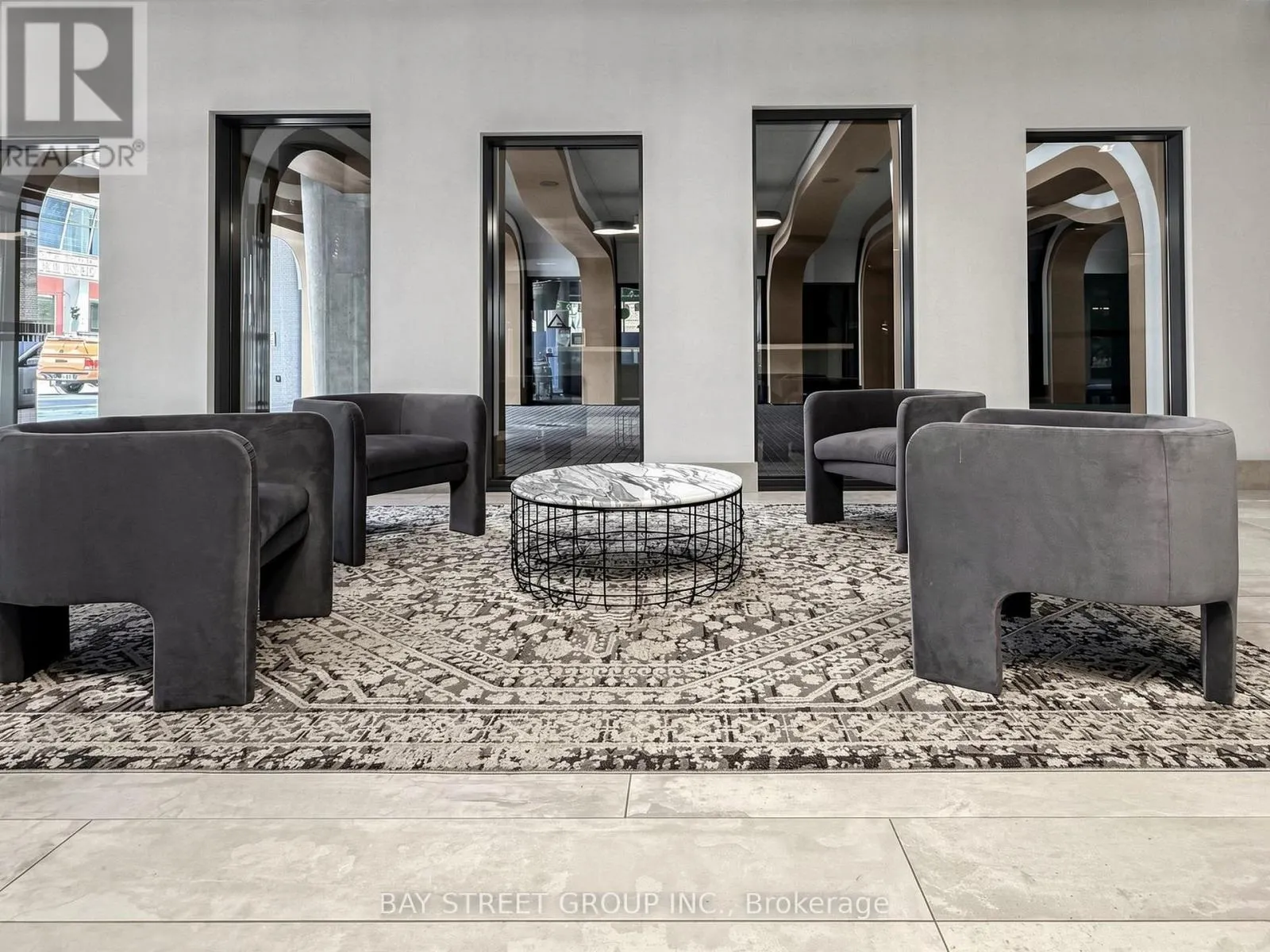 1118 - 525 ADELAIDE STREET W