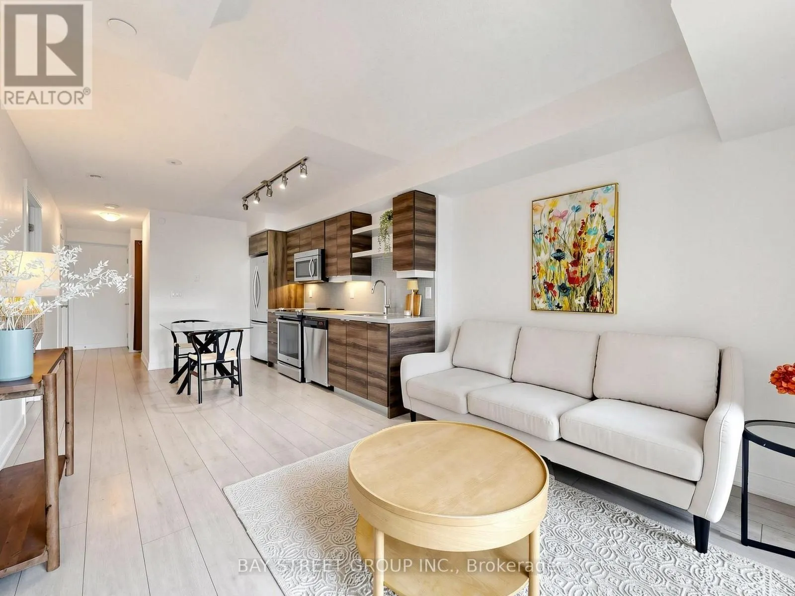 1118 - 525 ADELAIDE STREET W