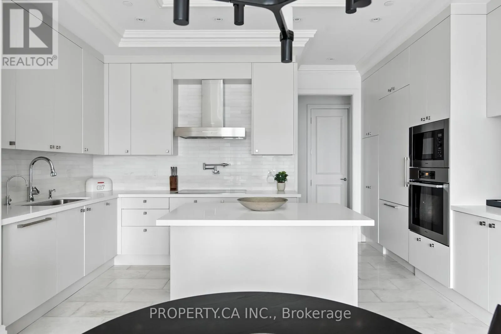 5103 - 311 BAY STREET