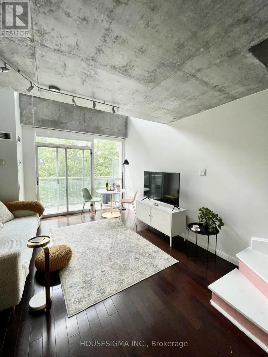 513 - 954 KING STREET W