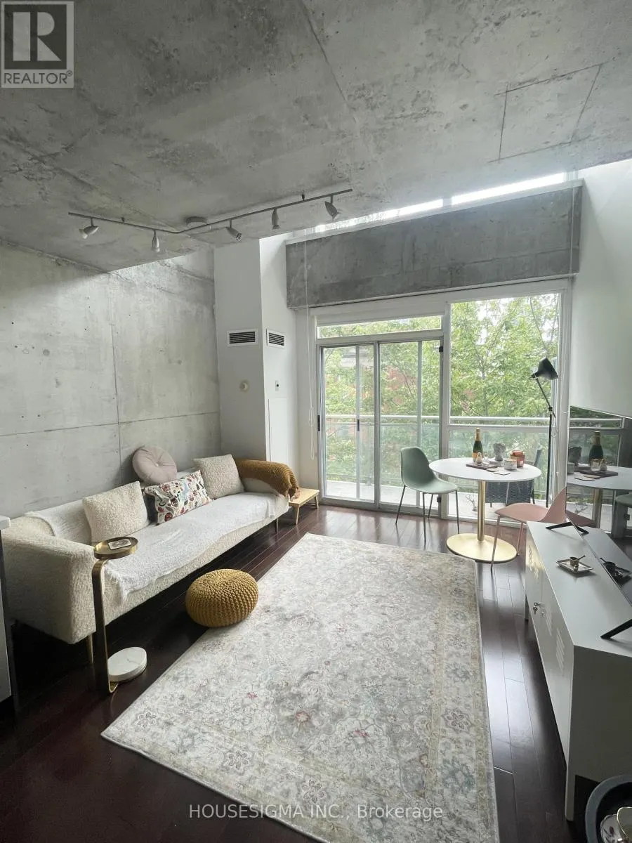 513 - 954 KING STREET W