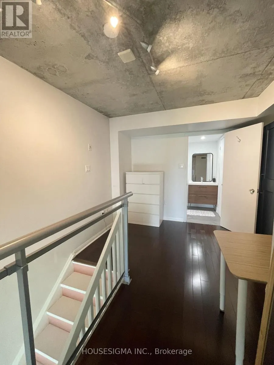 513 - 954 KING STREET W