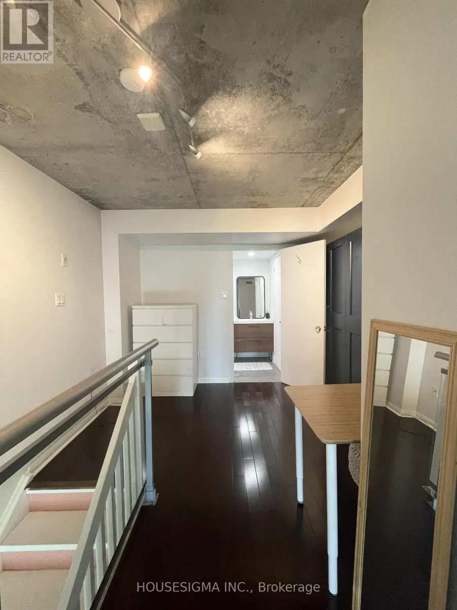 513 - 954 KING STREET W