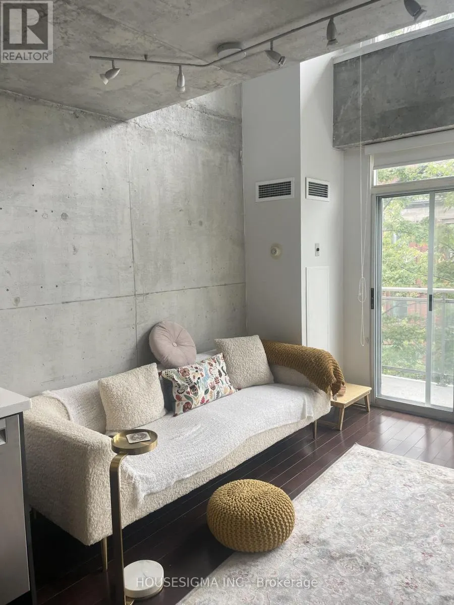 513 - 954 KING STREET W
